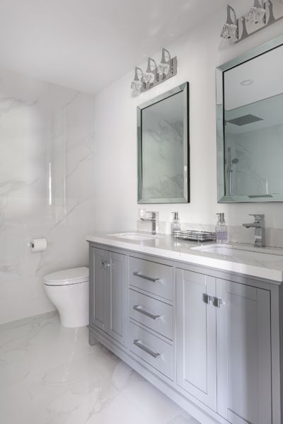 Ensuite Bathroom View 3